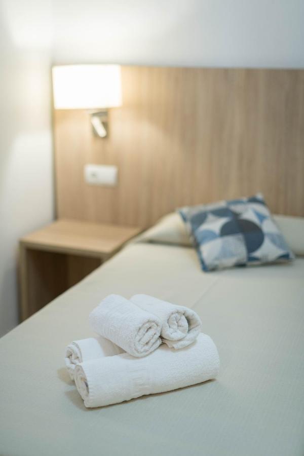 Hostal Mayol Santa Eularia des Riu Exterior photo